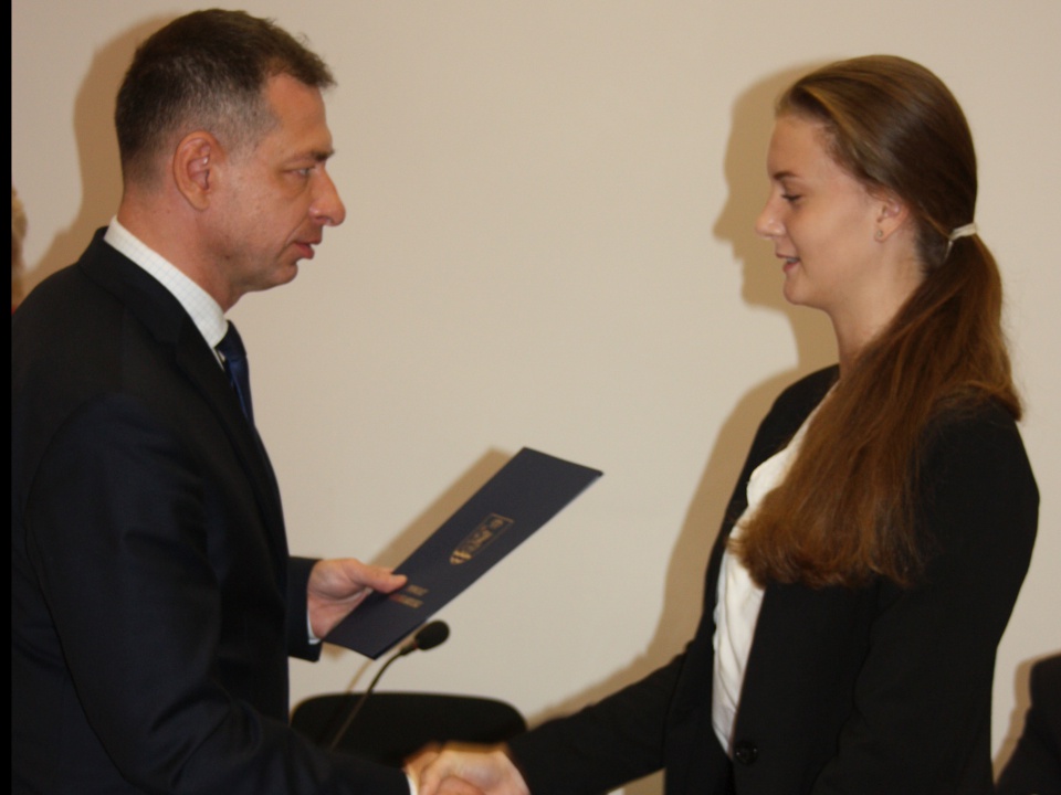 Za wybitne osiągnięcia sportowe Małgorzata Czarnata otrzymała podczas wrześniowej sesji Rady Powiatu w Białogardzie nagrodę Starosty Białogardzkiego.