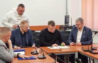 Umowy dofinansowania z klubami i stowarzyszeniami