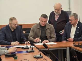 Umowy dofinansowania z klubami i stowarzyszeniami