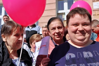Przekazanie nowych aut dla PCPR i PDS | 30 kwietnia 2025