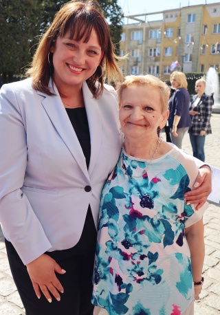 Przekazanie nowych aut dla PCPR i PDS | 30 kwietnia 2025