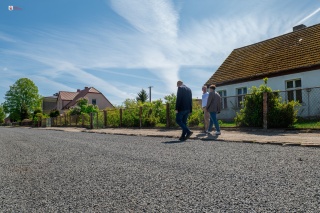 Prace remontowe na drodze powiatowej biegnącej przez Dębczyno i Rogowo | kwiecień 2025