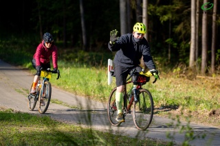 Zimny Gravel. Wyścig rowerowy po szutrach powiatu białogardzkiego | 27.04.2025