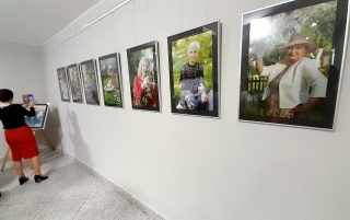 Wernisaż wystawy fotografii pt. "Dojrzałe piękno" | 29 maja 2025