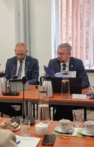 Wotum zaufania i absolutorium dla Zarządu Powiatu | 26.06.2025