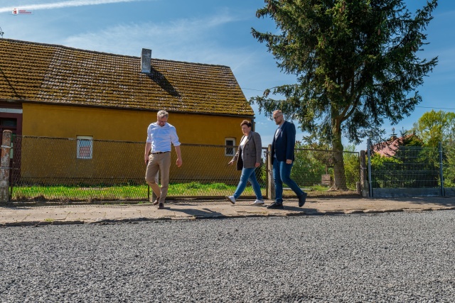 Dębczyno i Rogowo z nową nawierzchnią drogową