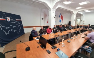 Powiat Białogardzki wspiera sport. Umowy na dofinansowanie działalności sportowej | 25.03.2026