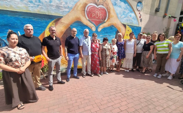 Dwa nowe murale. Dla i w PDS